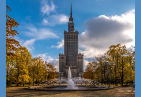 Poznaj Warszawę z WarsawTour.pl: Twój Przewodnik po Stolicy